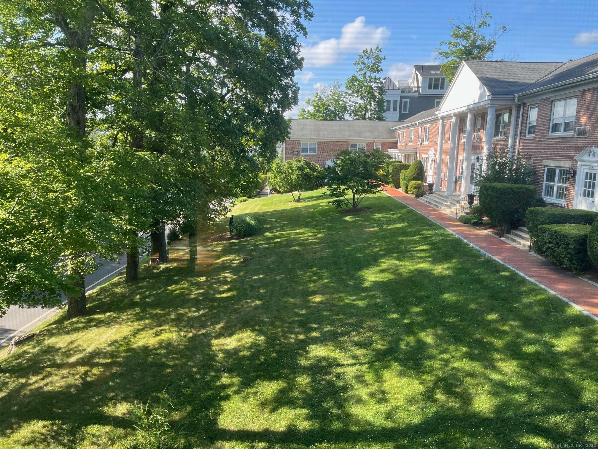 208 Park Street #APT 22, New Canaan, CT 06840