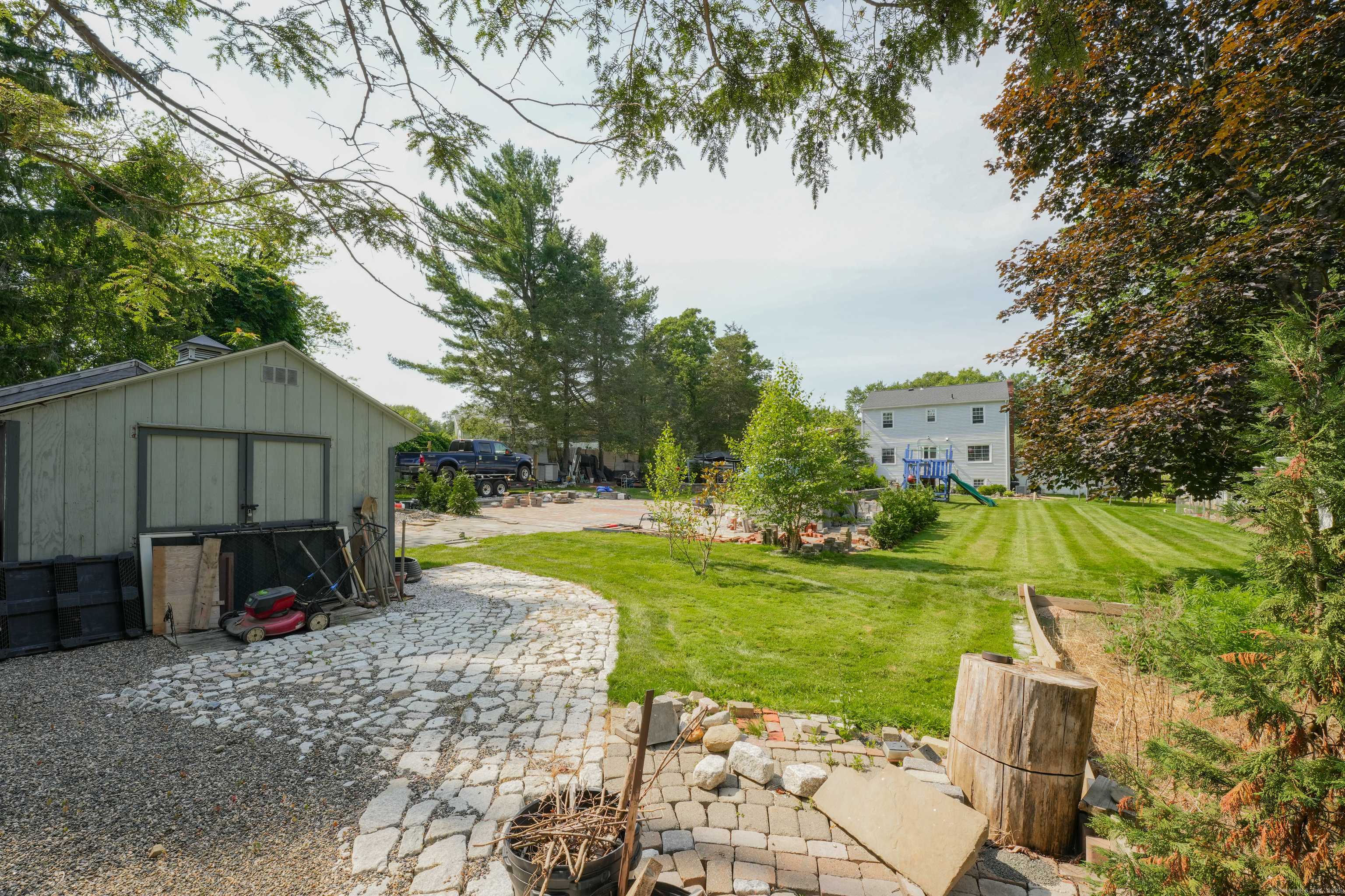 New Milford, CT 06776,22 Standish Road