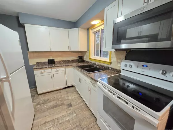 Waterbury, CT 06705,1190 Meriden Road