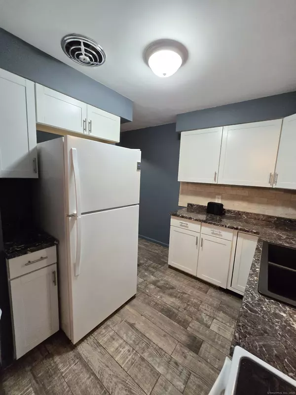 Waterbury, CT 06705,1190 Meriden Road