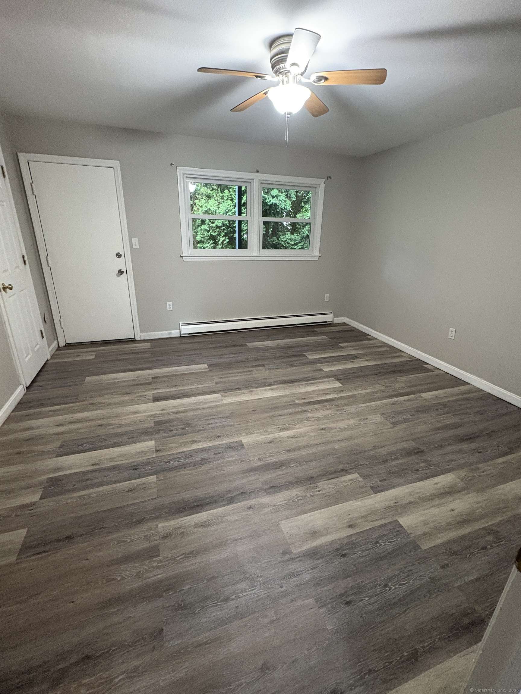 East Lyme, CT 06357,3 Peggy Lane