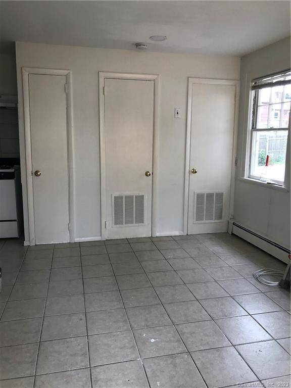 Stamford, CT 06907,42 Weed Hill Avenue #A