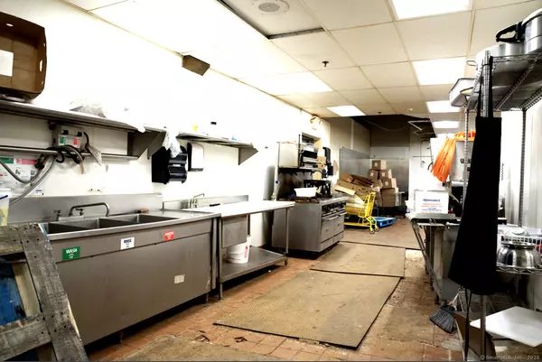 East Hartford, CT 06108,1140 Burnside Avenue