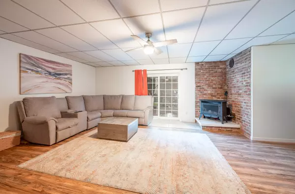 Middlebury, CT 06762,225 Whittemore Road