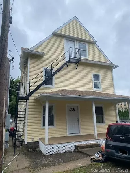 5 Frederick Court #3, Waterbury, CT 06710