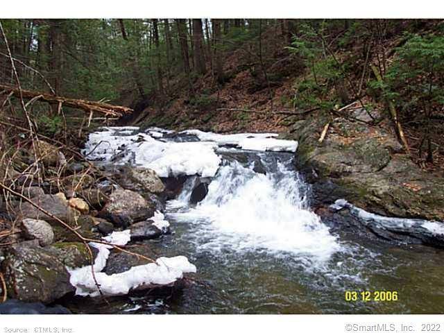 23 Deer Run Road, Canton, CT 06019