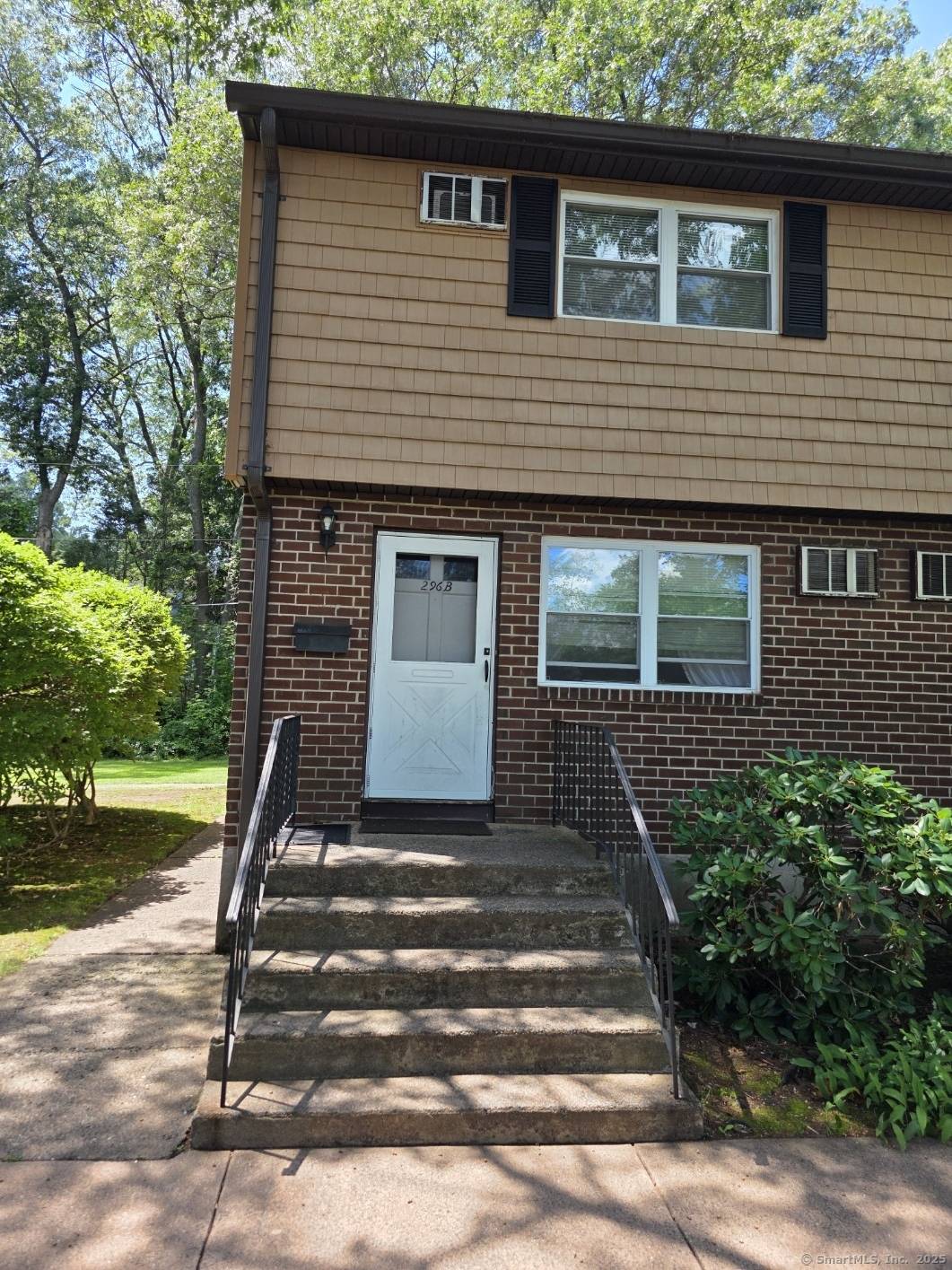 296 Green Road #B, Manchester, CT 06042