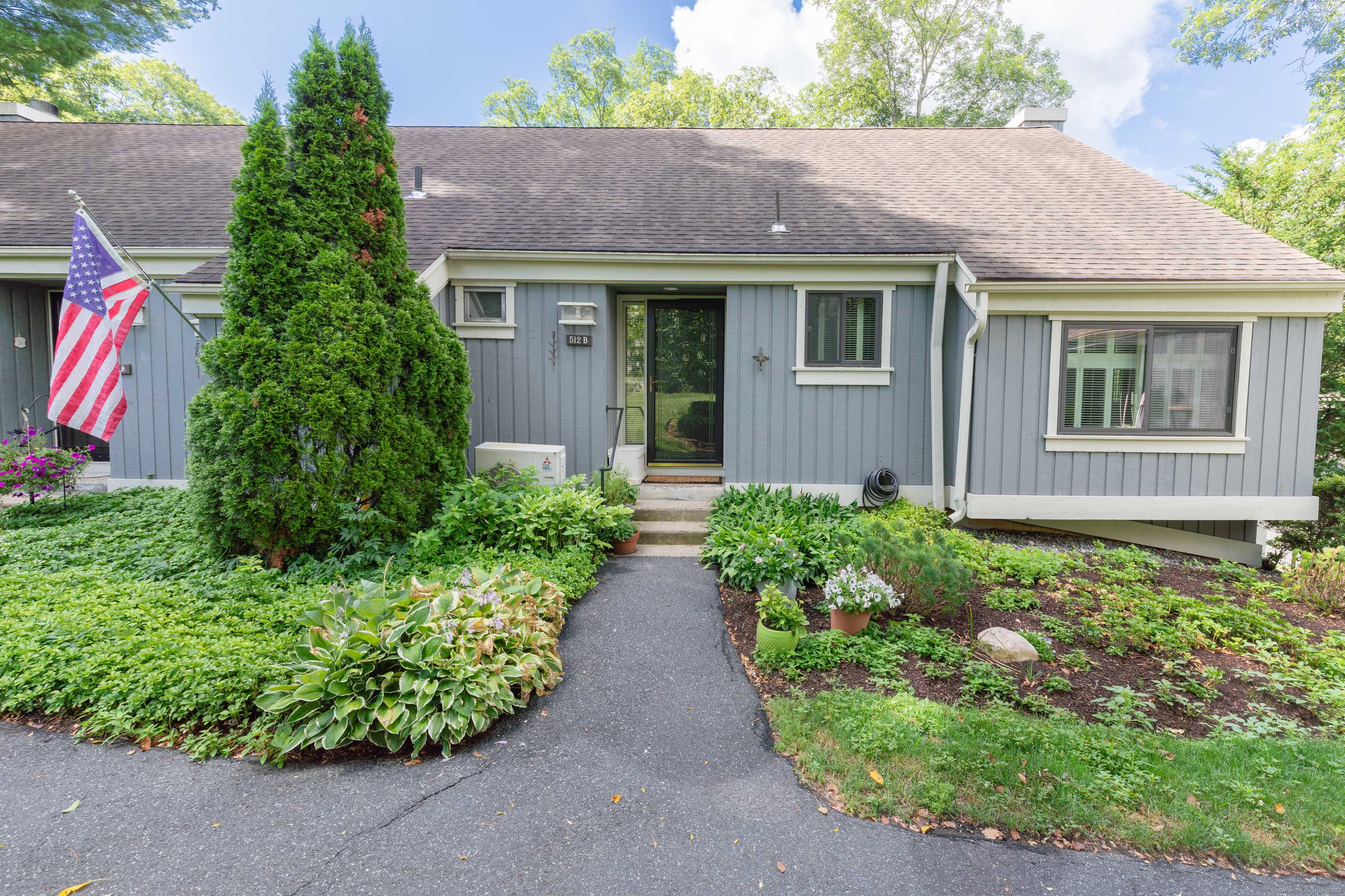 512 Heritage Village #B, Southbury, CT 06488
