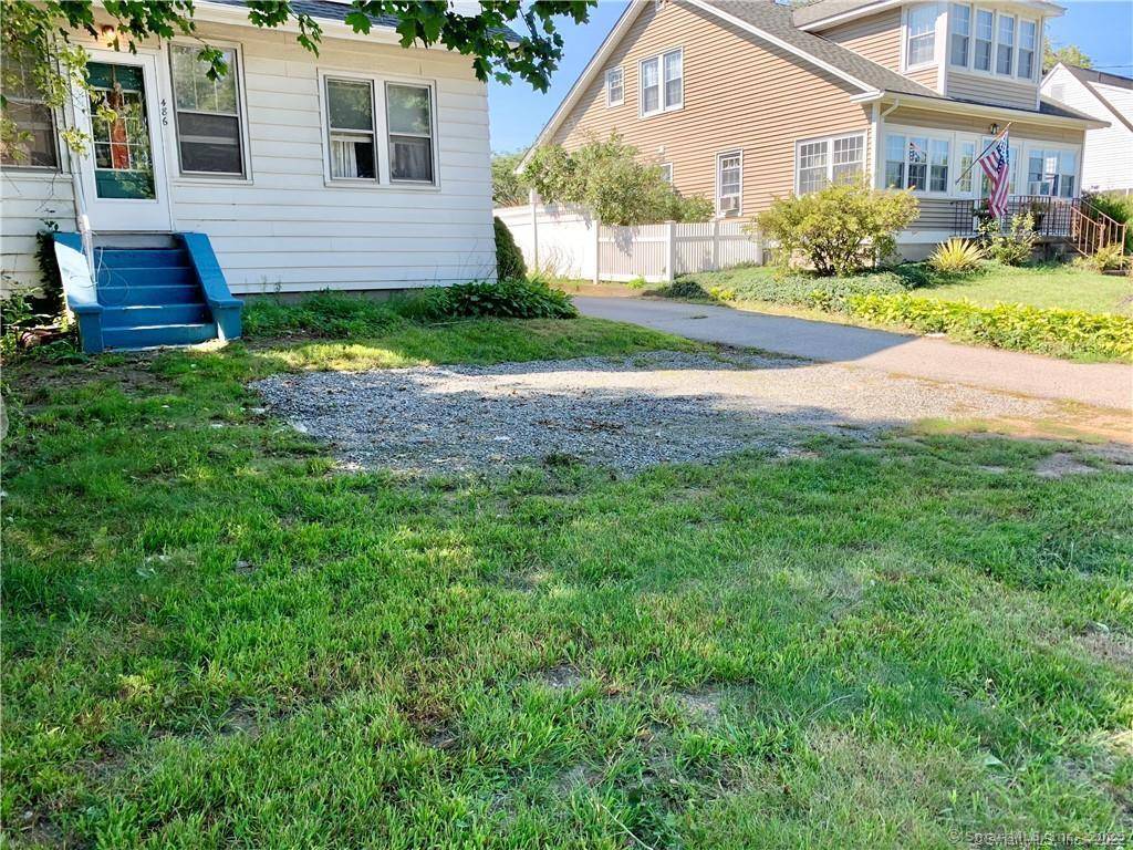 Waterford, CT 06375,486 Mohegan Avenue Parkway