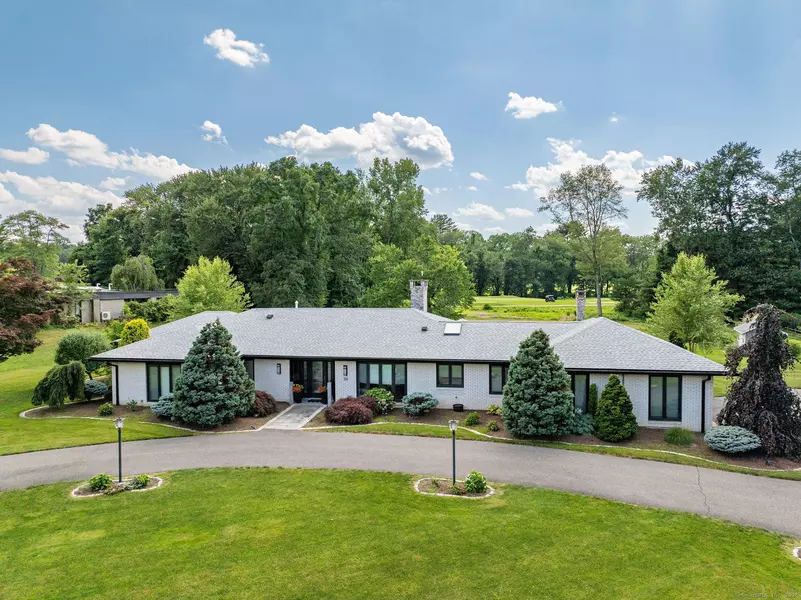 10 Prynne Ridge Road, Longmeadow, MA 01106