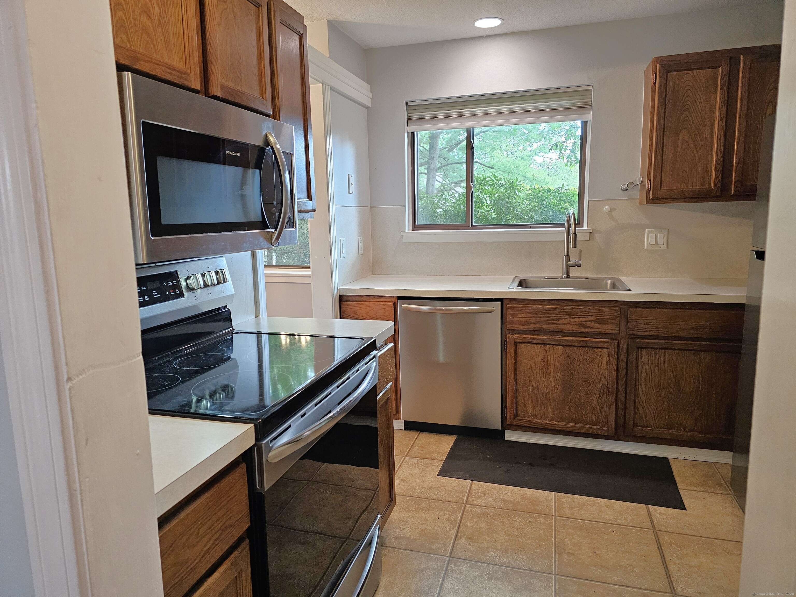 Farmington, CT 06001,29 Great Meadow Lane #29