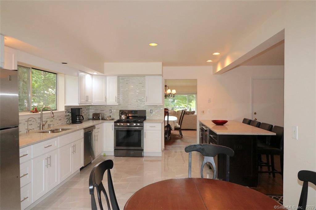 Stamford, CT 06903,511 Scofieldtown Road
