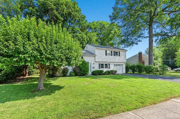 West Hartford, CT 06117,36 Fuller Drive