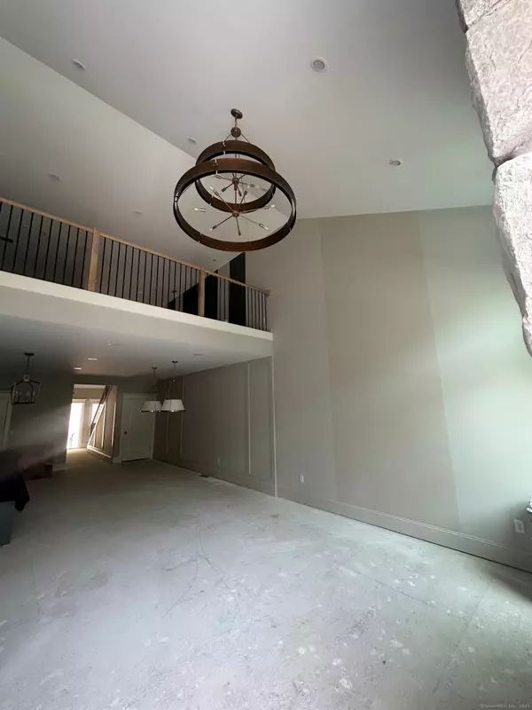Oxford, CT 06478,1105 St Andrews Drive