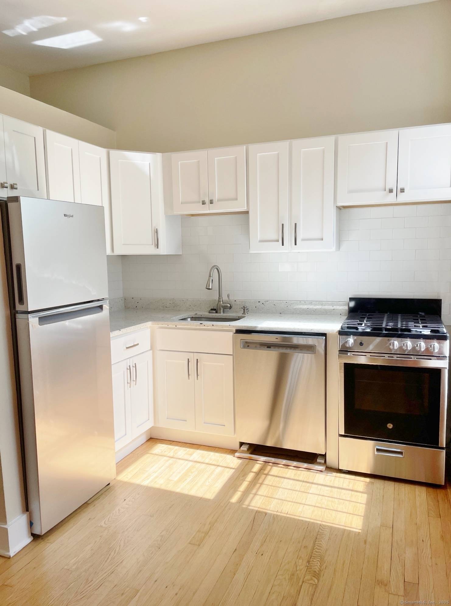 New Haven, CT 06511,30 Lyon Street #1