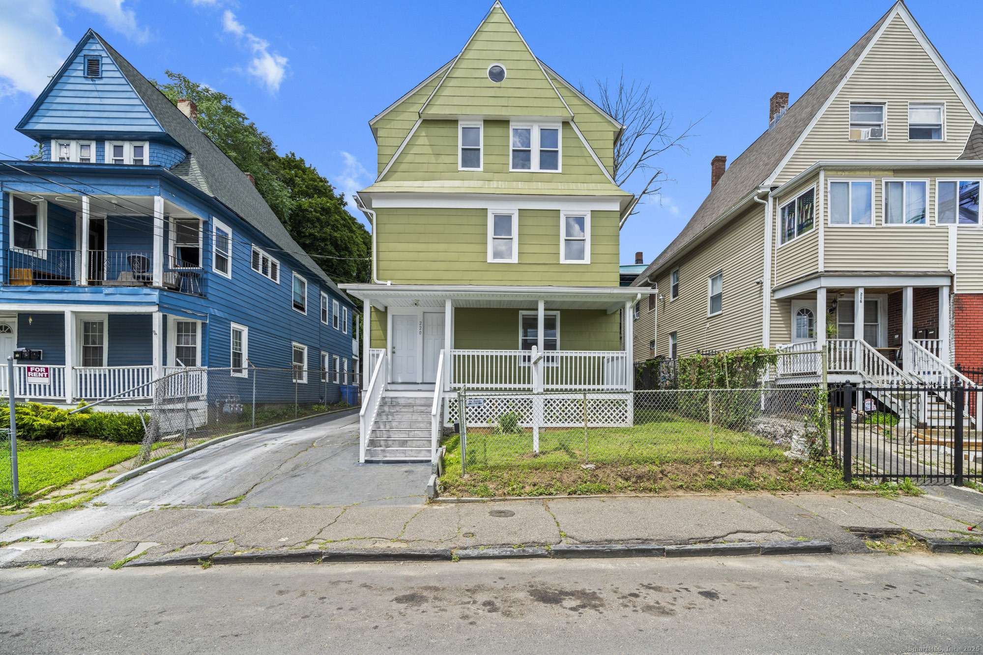 220 Hillside Avenue, Waterbury, CT 06710