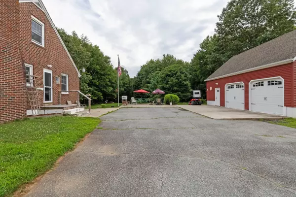 Colchester, CT 06415,534 Norwich Avenue