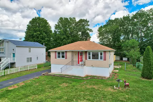 Waterbury, CT 06704,474 Chestnut Hill Avenue