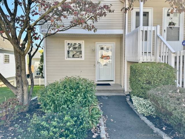 2390 State Street #APT 7J, Hamden, CT 06517
