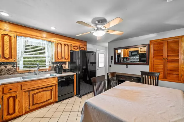 Stratford, CT 06614,128 Auburn Street