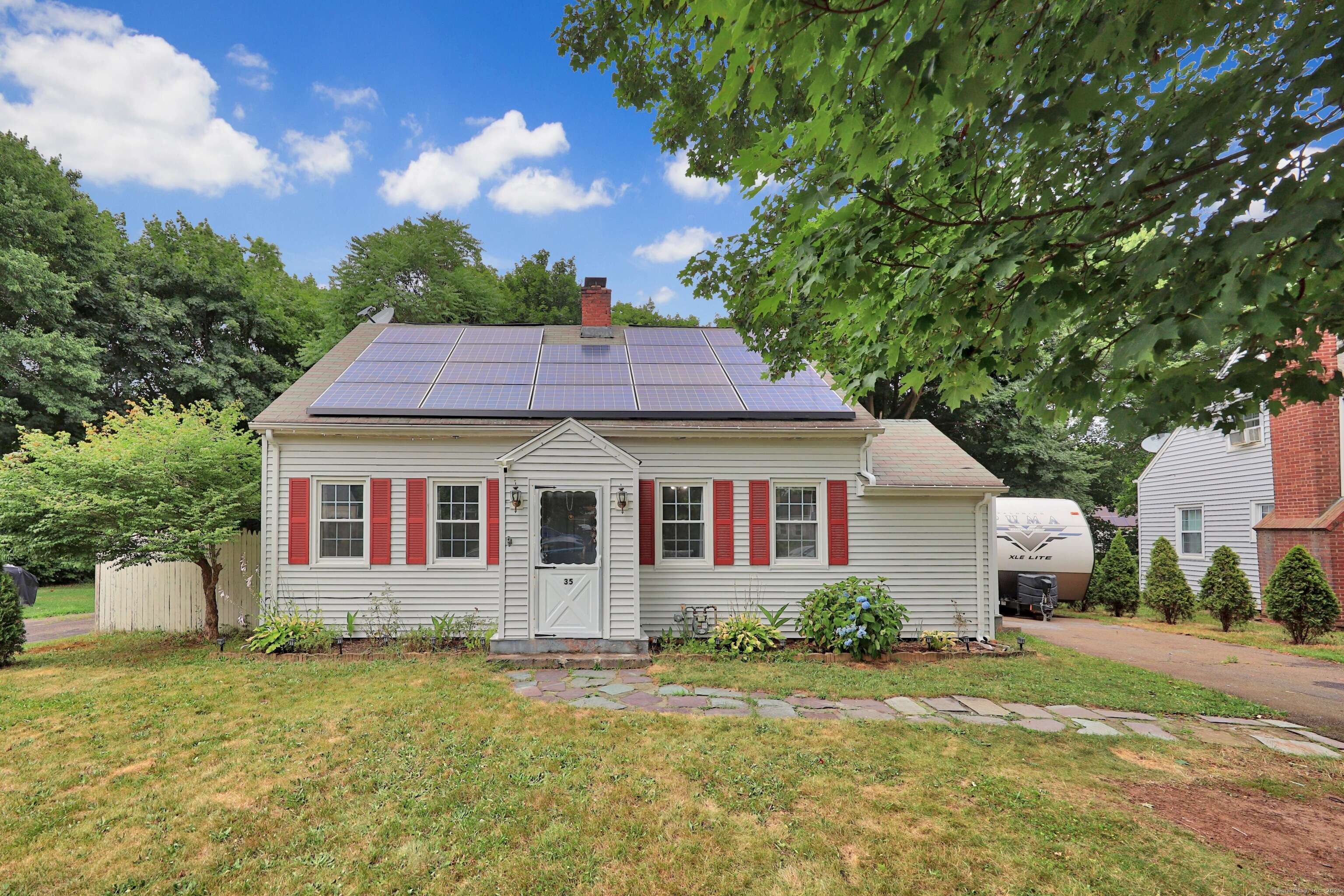 35 Oberlin Road, Hamden, CT 06514