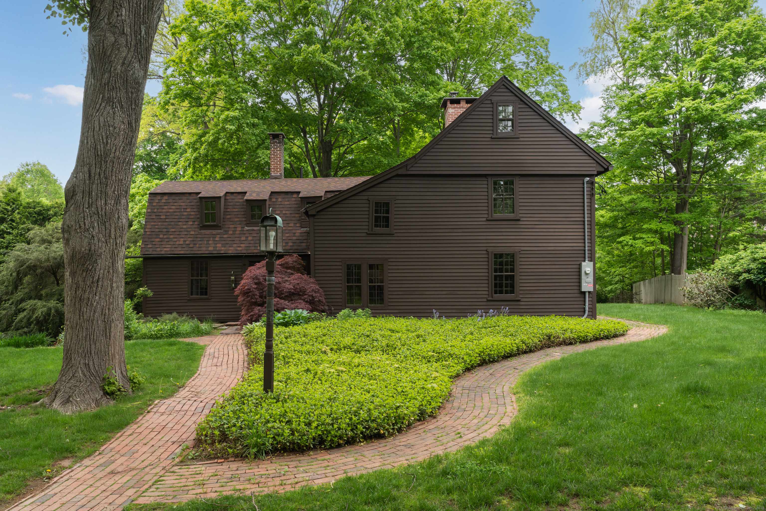 North Branford, CT 06472,804 Forest Road