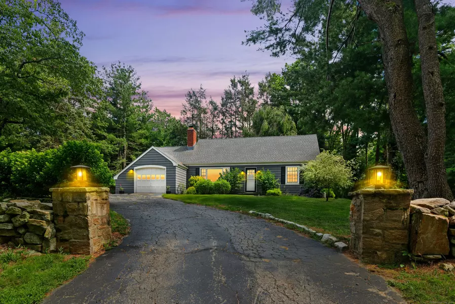 79 North Street, Trumbull, CT 06611