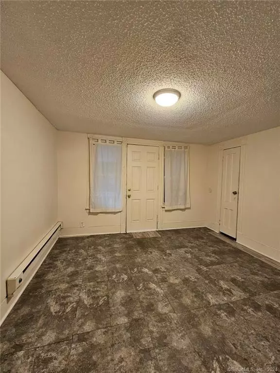 6 Frederick Court #3, Waterbury, CT 06710