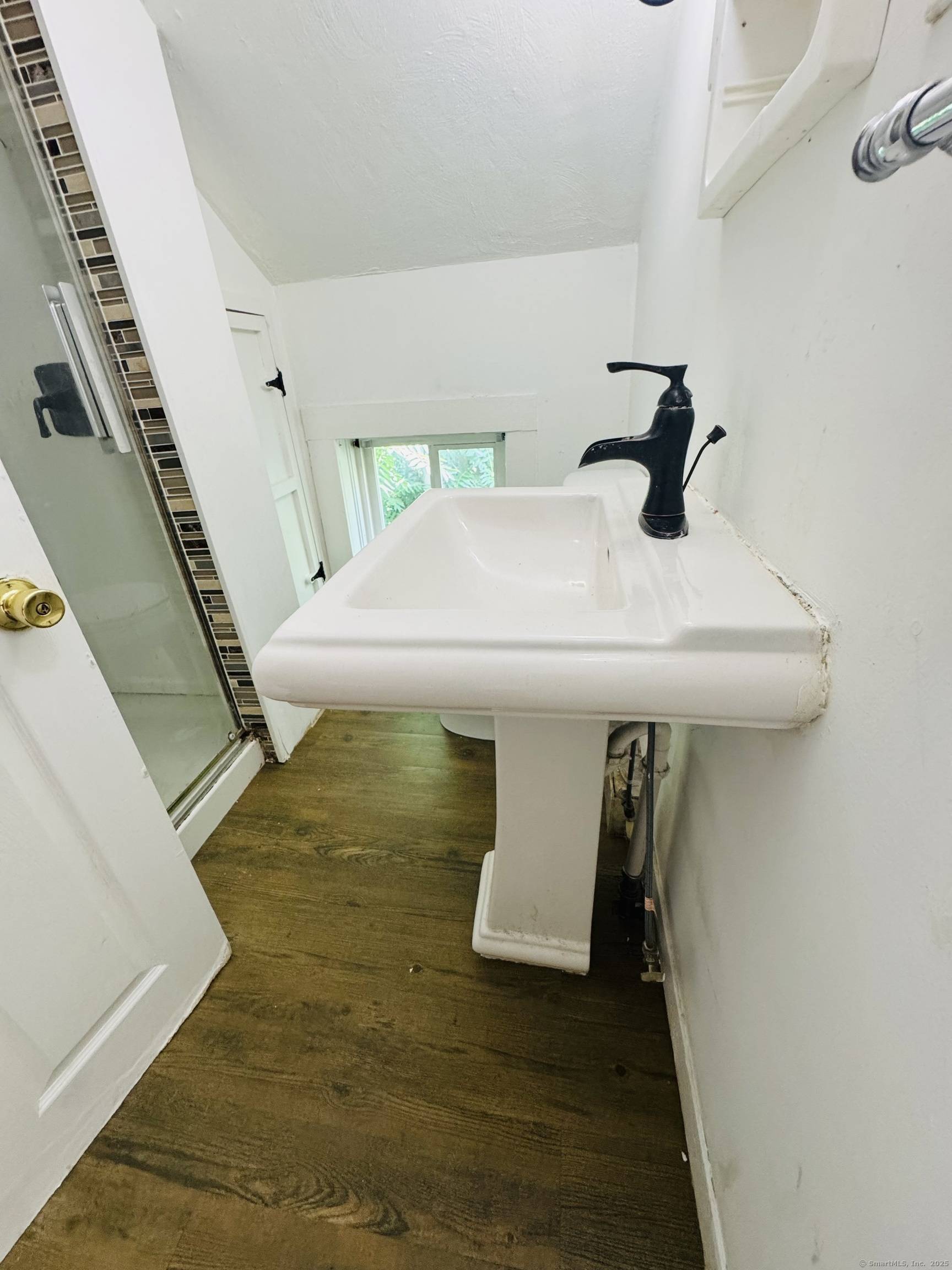 10 Tiffany Street, Brooklyn, CT 06234