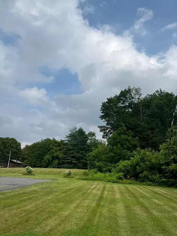 Newington, CT 06111,212 Church Street