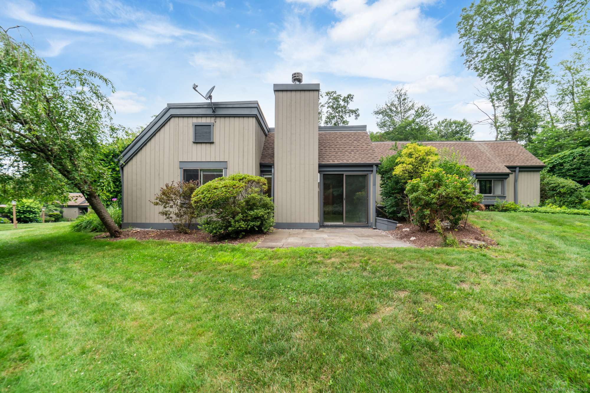 786 Heritage Village #D, Southbury, CT 06488