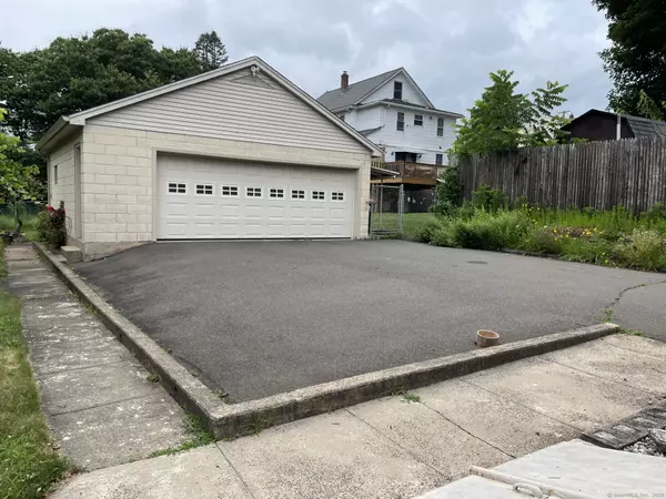 Southington, CT 06489,32 Rourke Avenue ##1