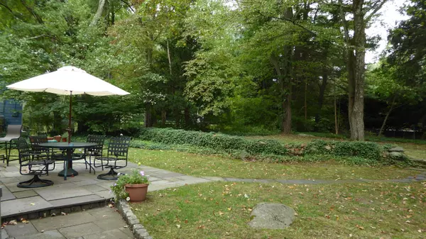 Stamford, CT 06902,50 Long Hill Drive