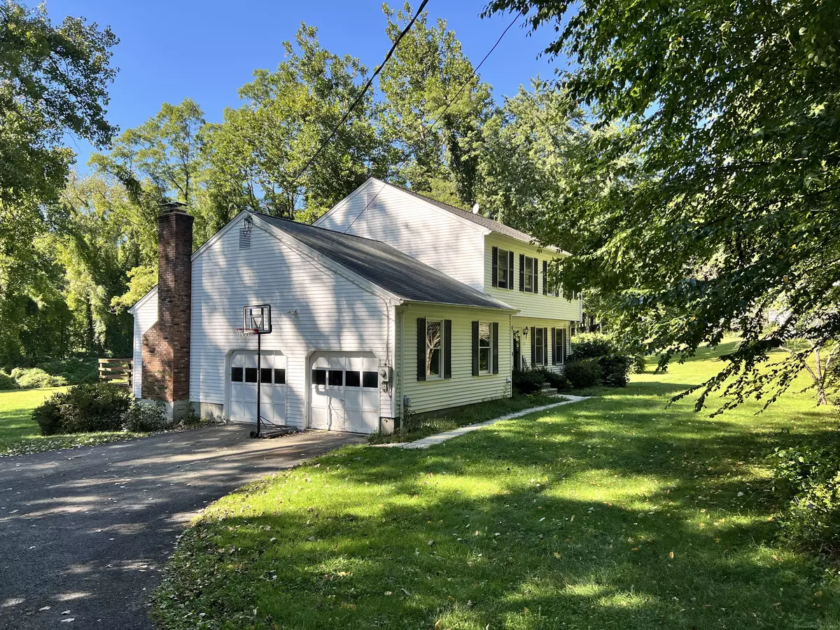 New Milford, CT 06776,23 Taylor Road