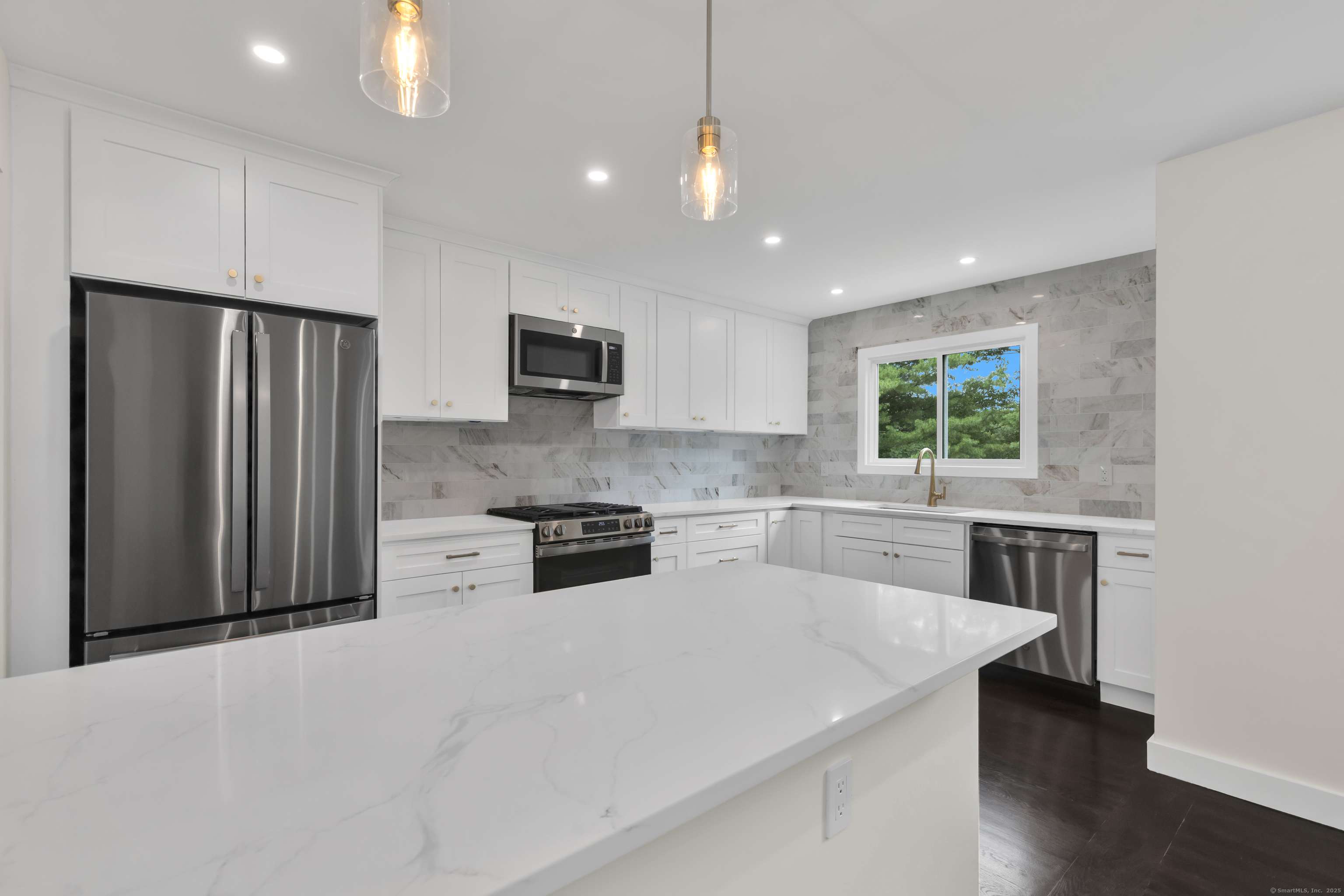 Greenwich, CT 06831,39 Cambridge Drive