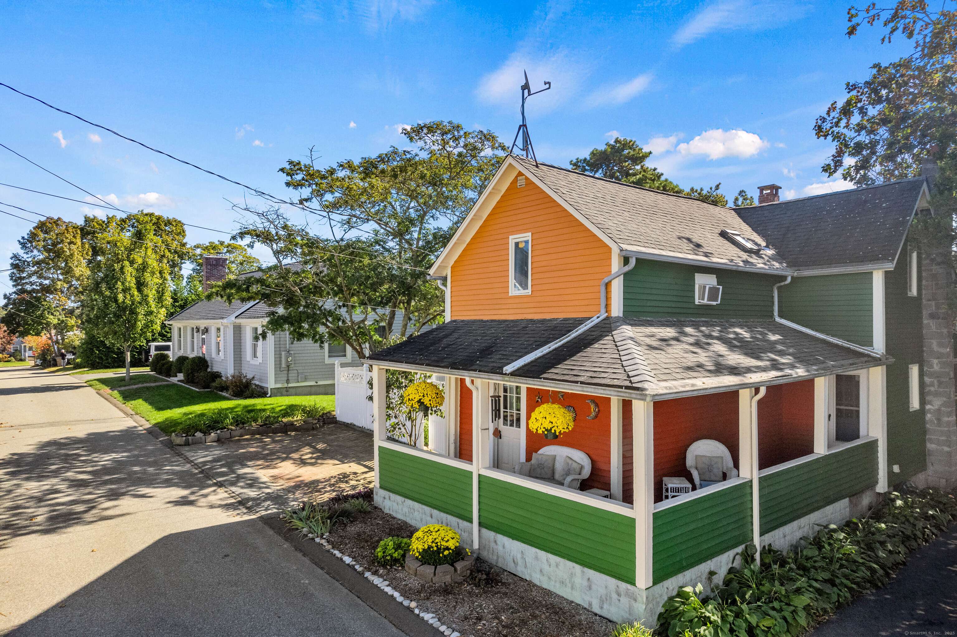 14 High Street, East Lyme, CT 06357