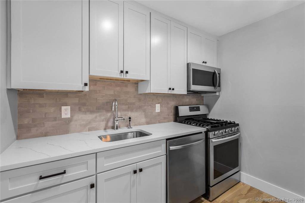 Ridgefield, CT 06877,5 Apricot Lane #5