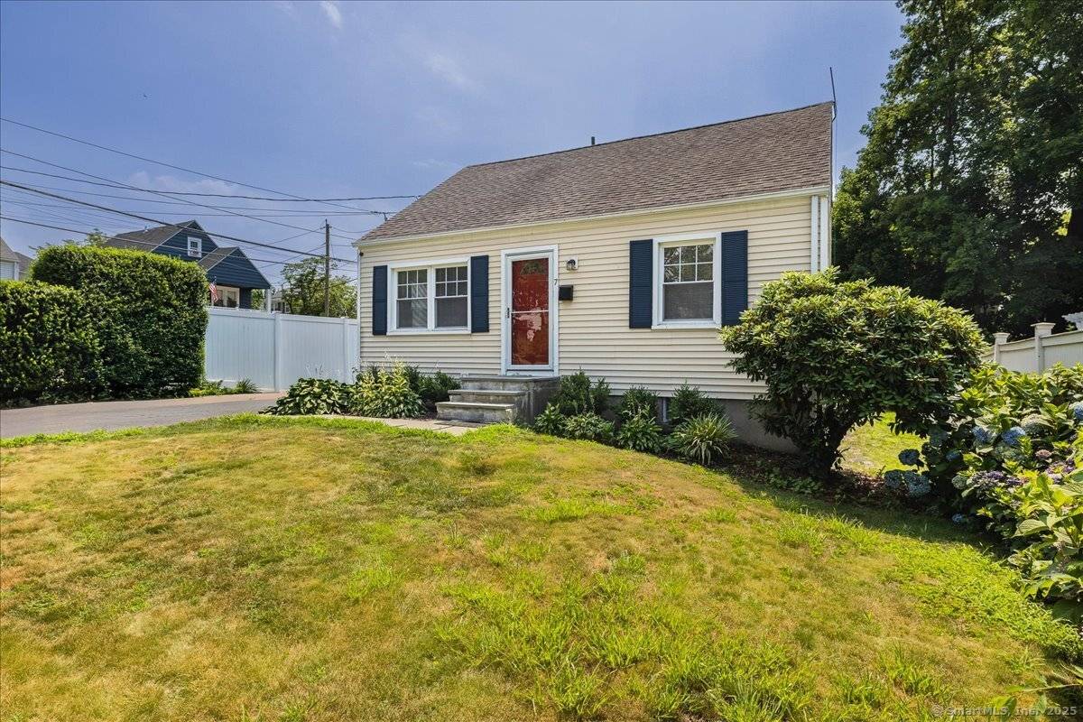 7 Melville Avenue, Fairfield, CT 06825