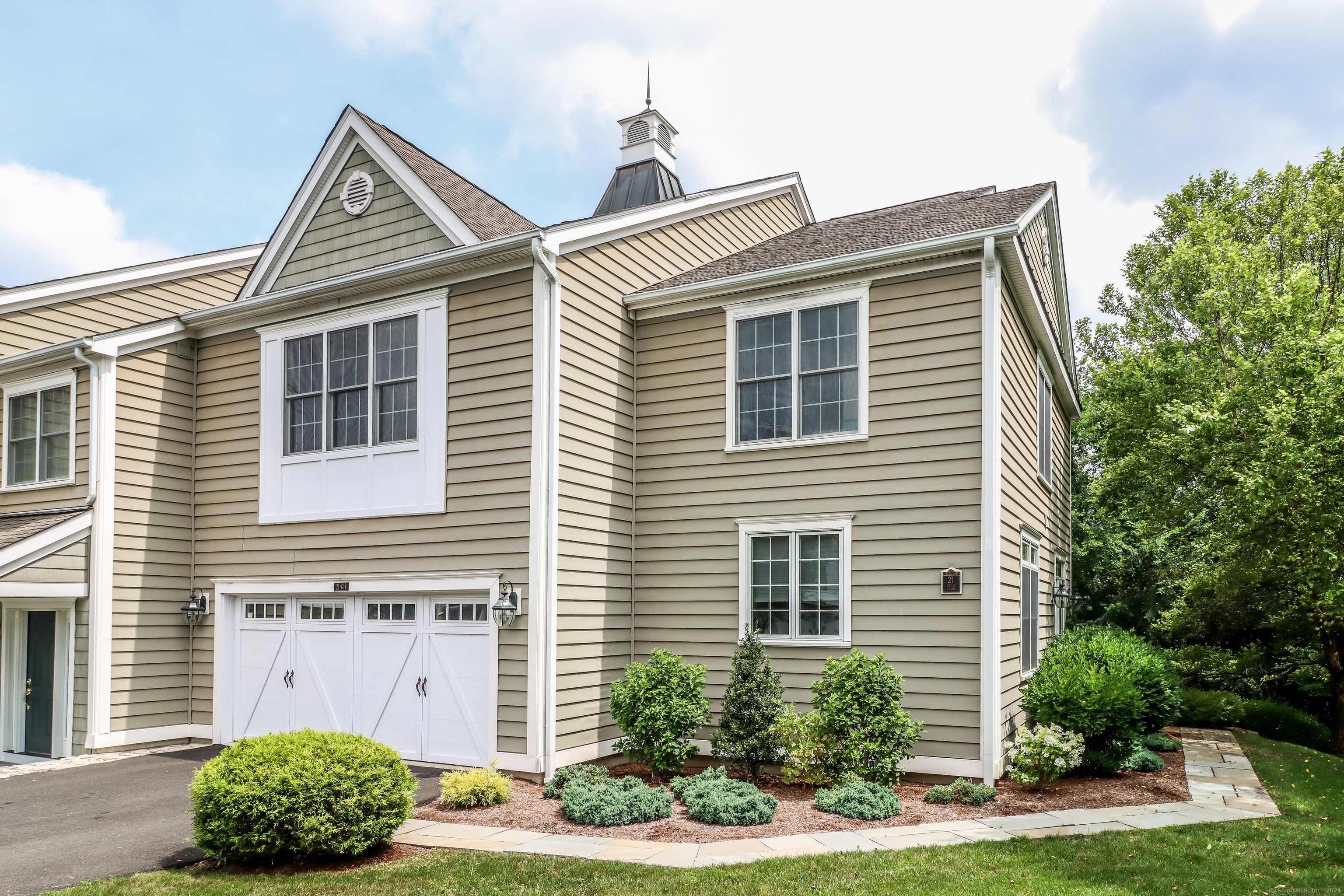 21 Great Heron Lane #21, Brookfield, CT 06804