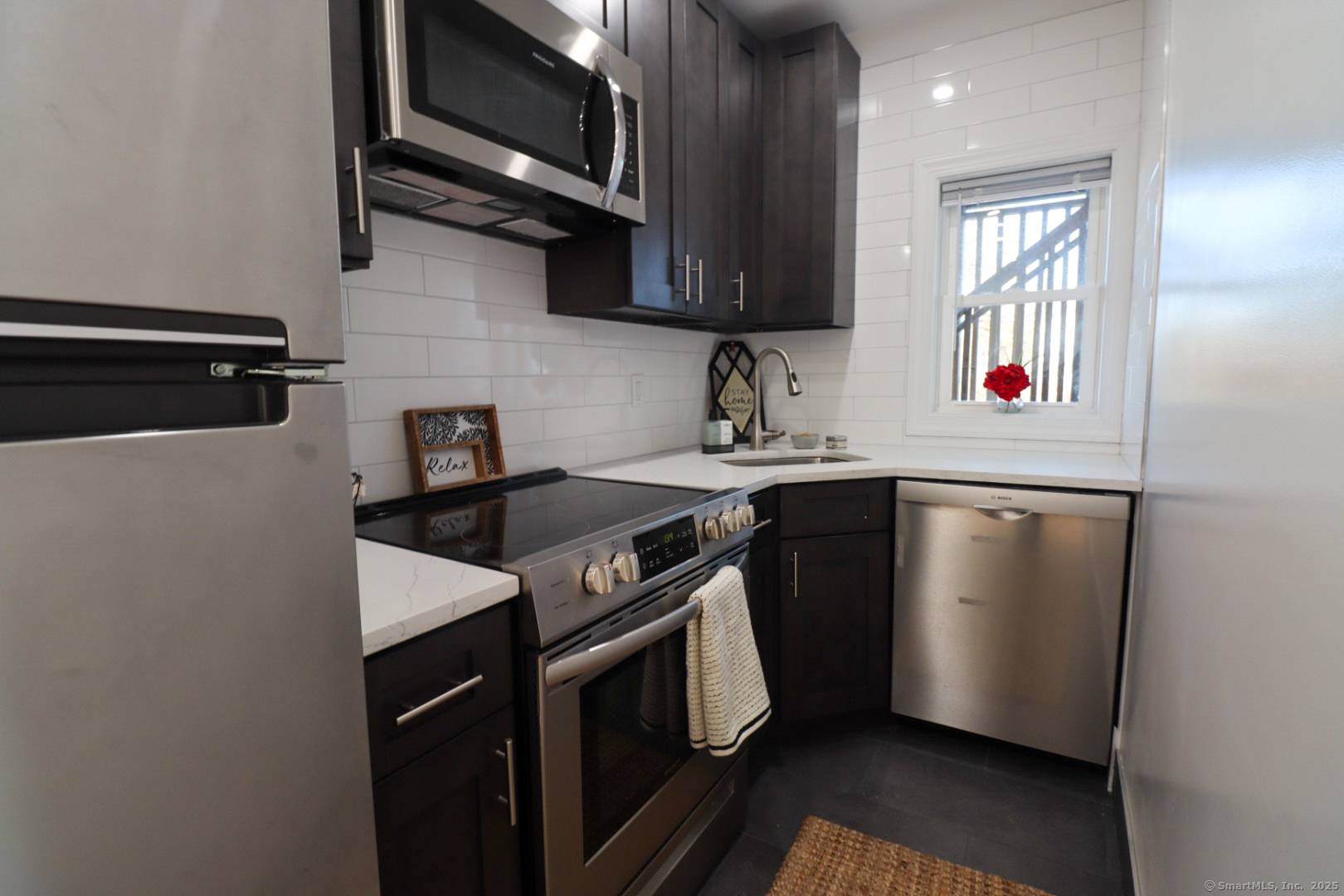 New London, CT 06320,198 Montauk Avenue #1