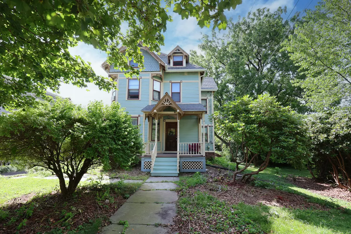 Meriden, CT 06450,185 Curtis Street