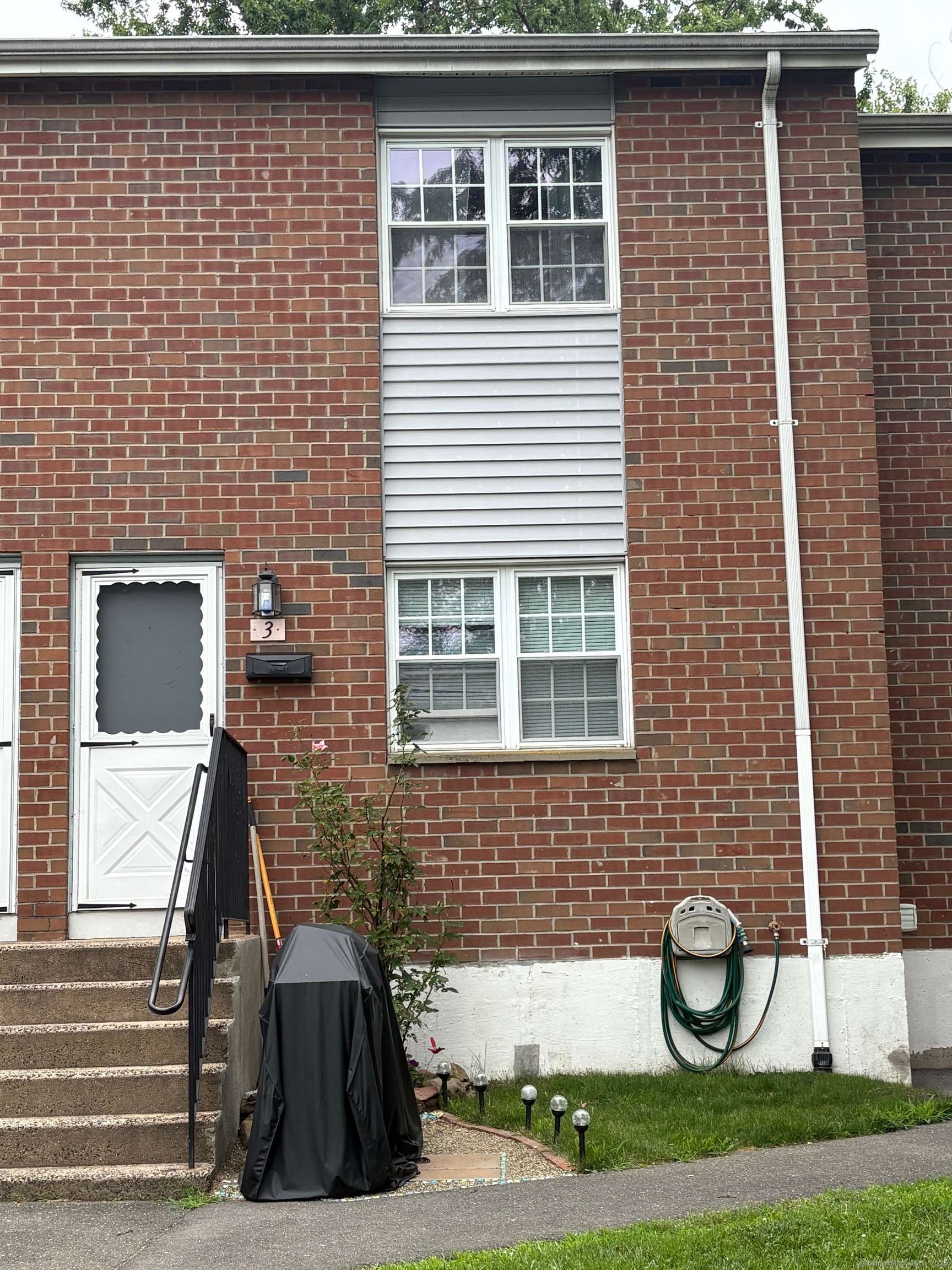 80 Beths Avenue #APT 3, Bristol, CT 06010