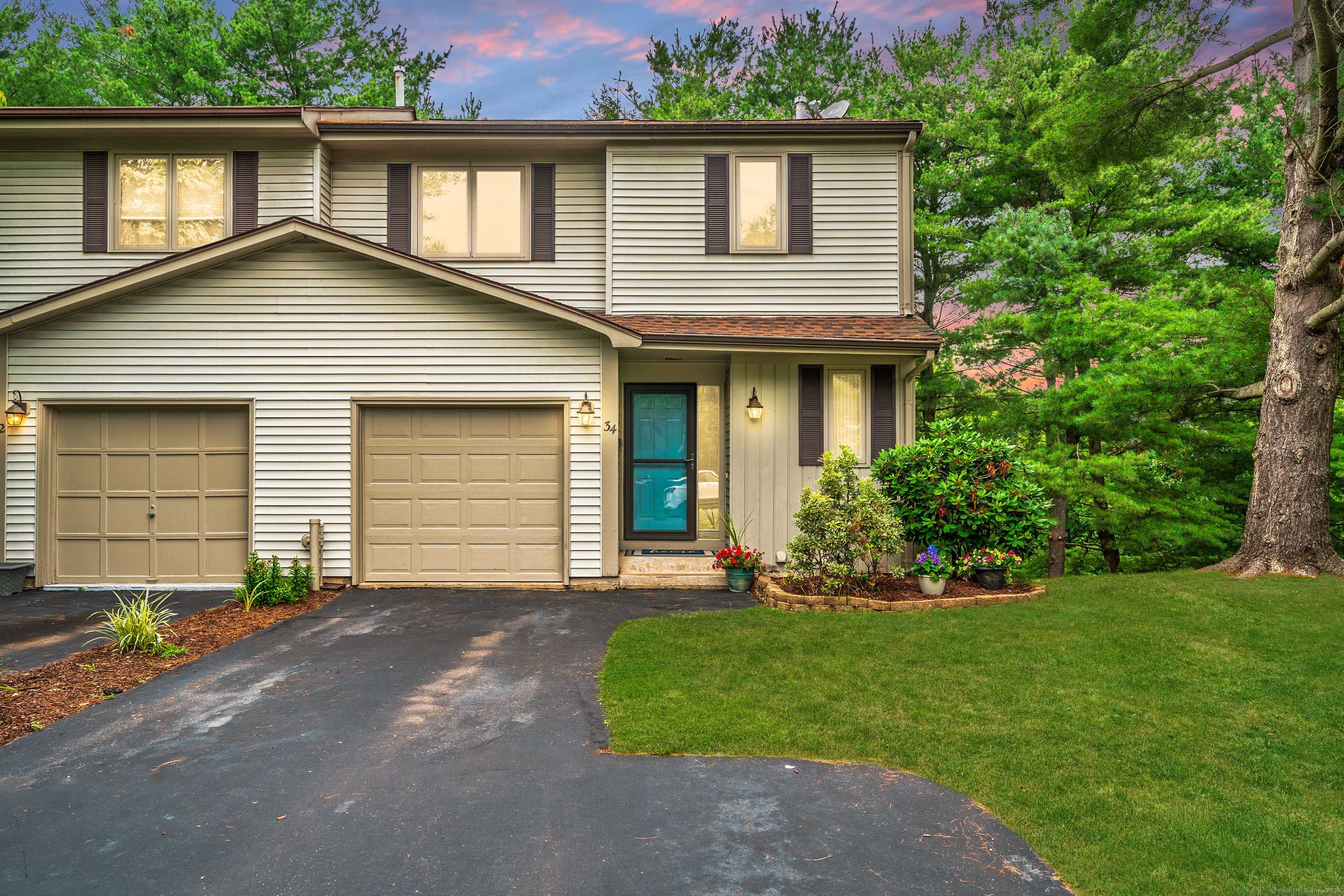 34 Cortland Way #34, Newington, CT 06111