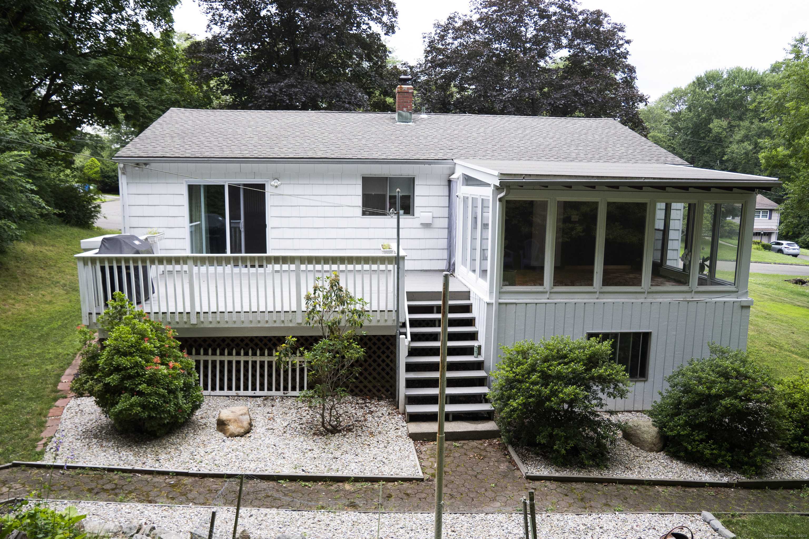 Trumbull, CT 06611,26 Lincoln Street