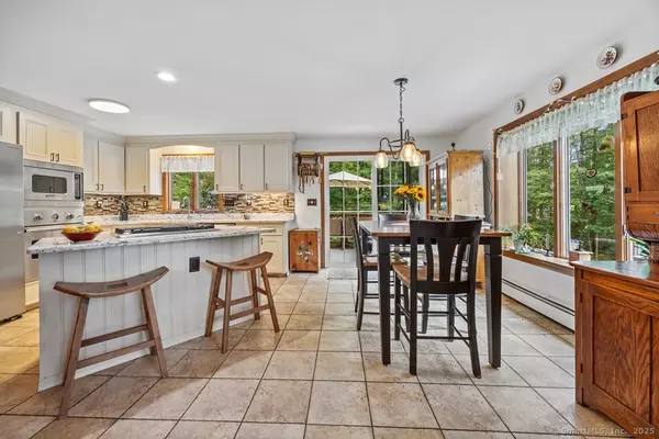 Southington, CT 06489,213 Annelise Avenue