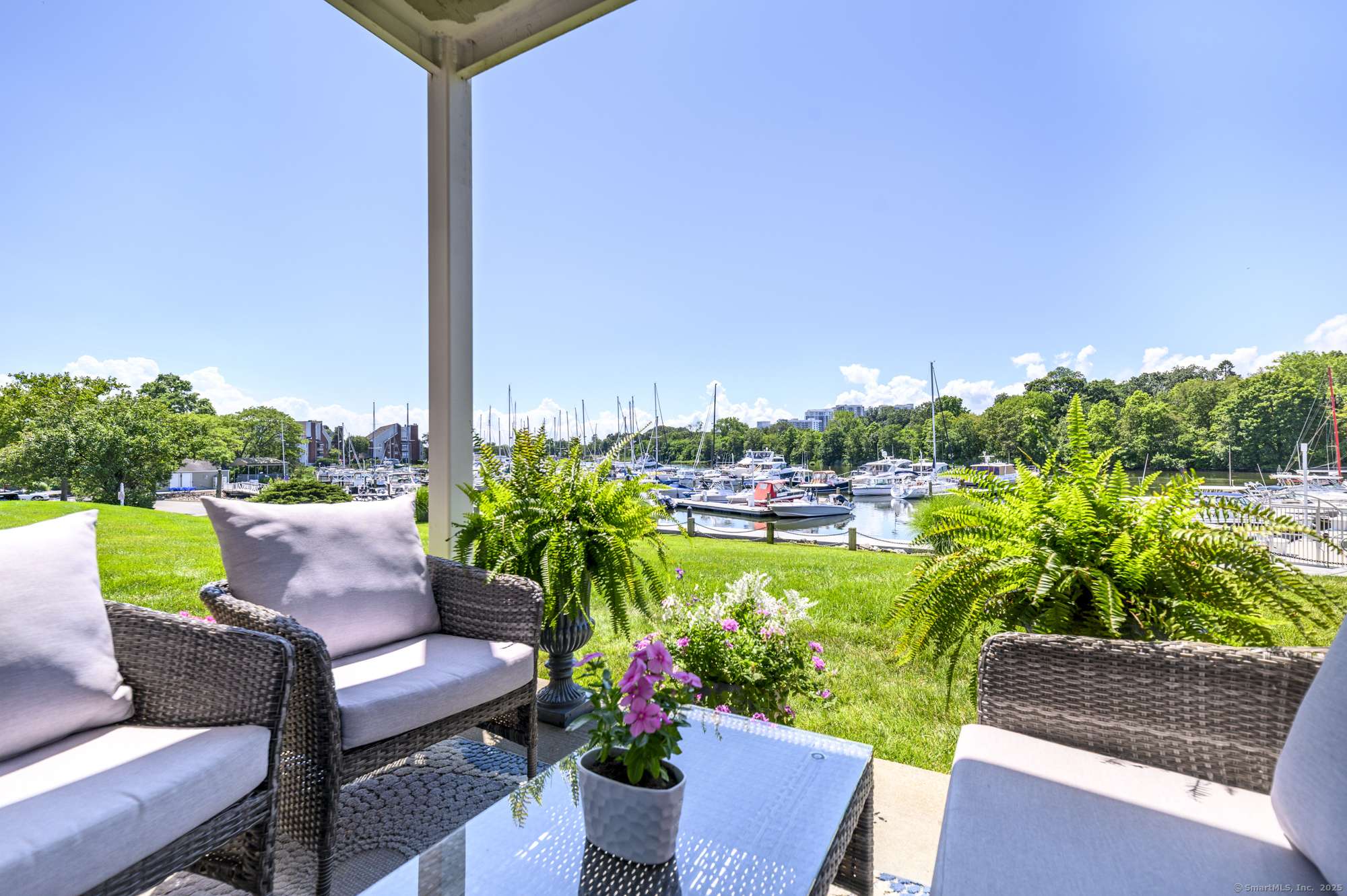 43 Harbor Drive #APT 104, Stamford, CT 06902