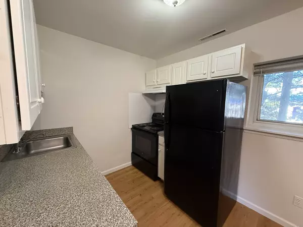 Norwalk, CT 06851,4 Union Avenue #APT 26