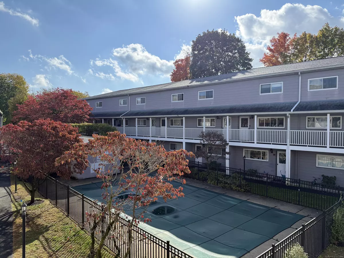 Norwalk, CT 06851,4 Union Avenue #APT 26