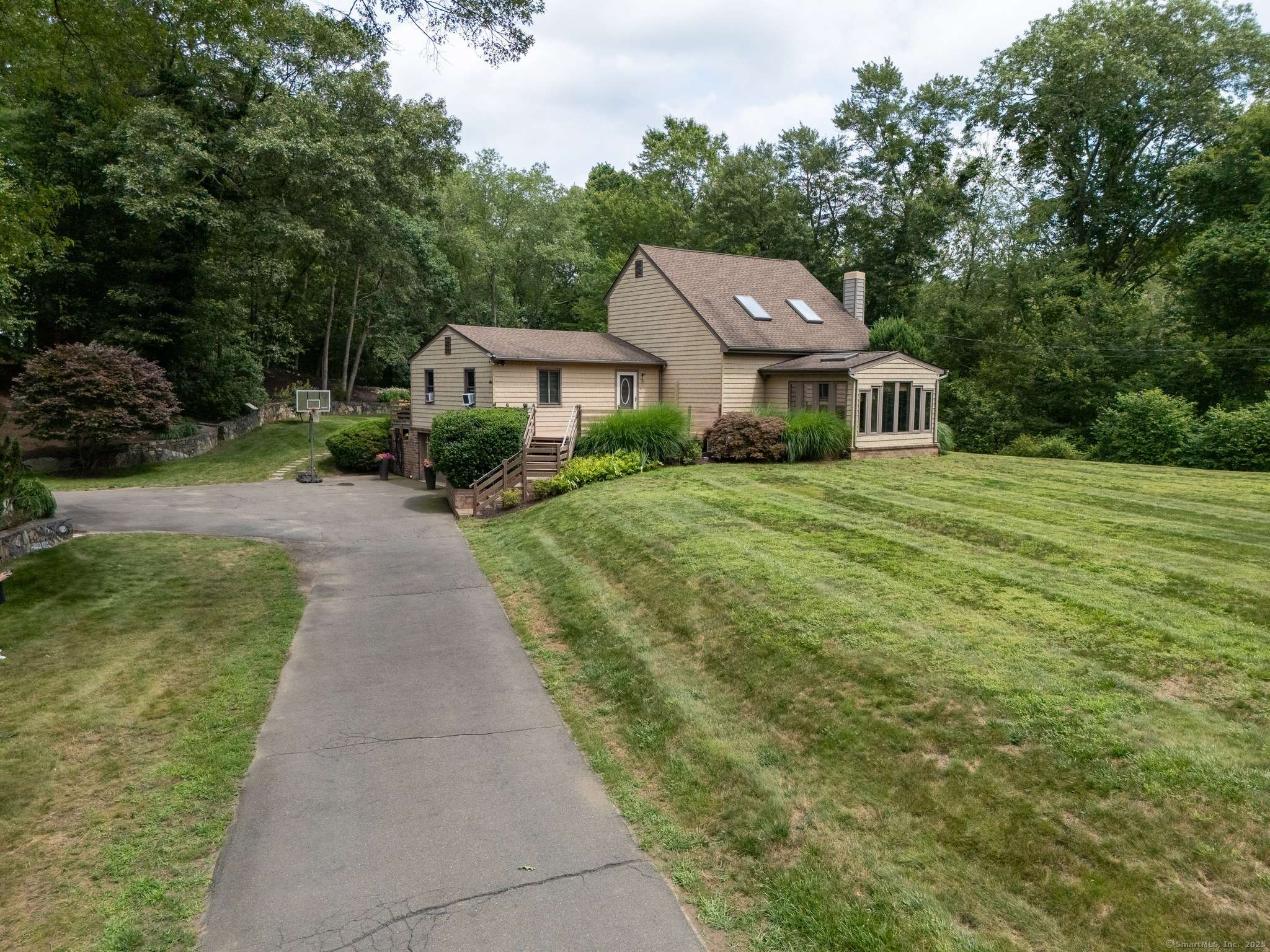 102 Hanover Road, Newtown, CT 06470