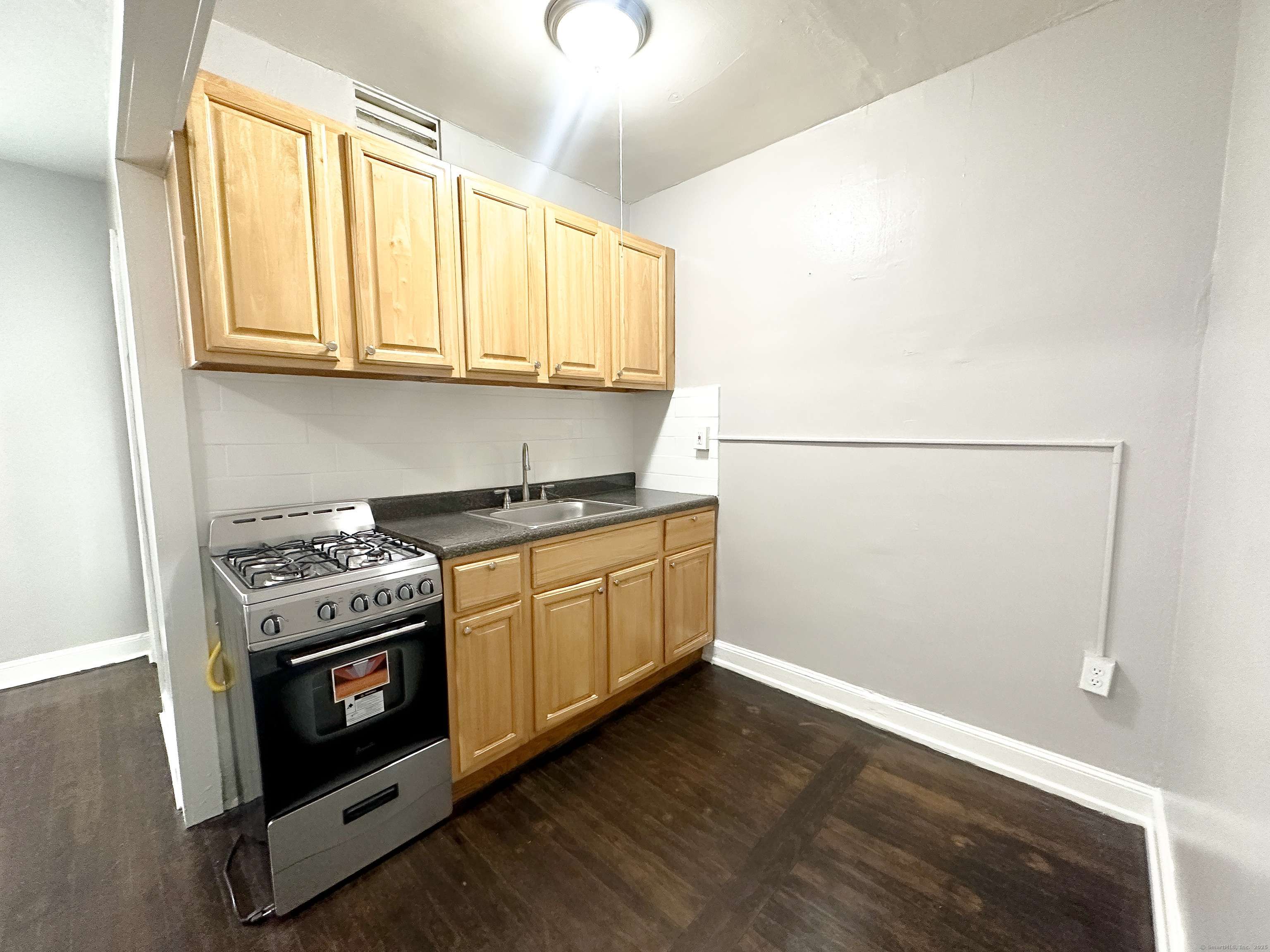 Bridgeport, CT 06604,175S Washington Avenue #C29